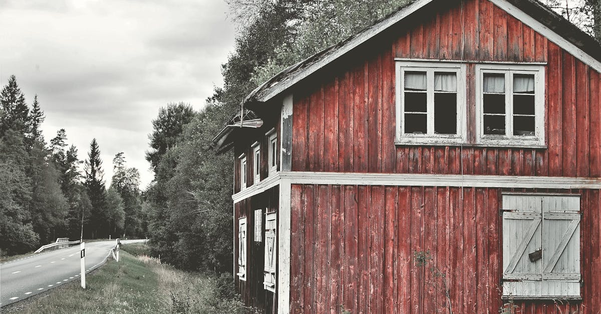 Advantages of Asphalt Roofing Materials for UK Climate