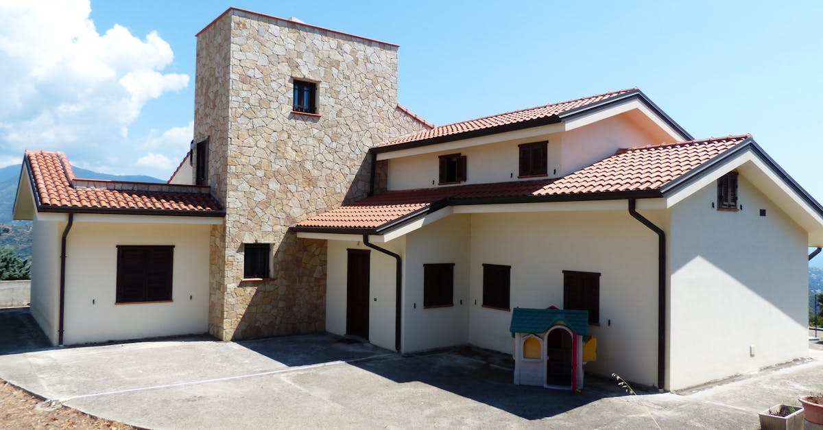 Choosing the Right Gutter Materials for Repair